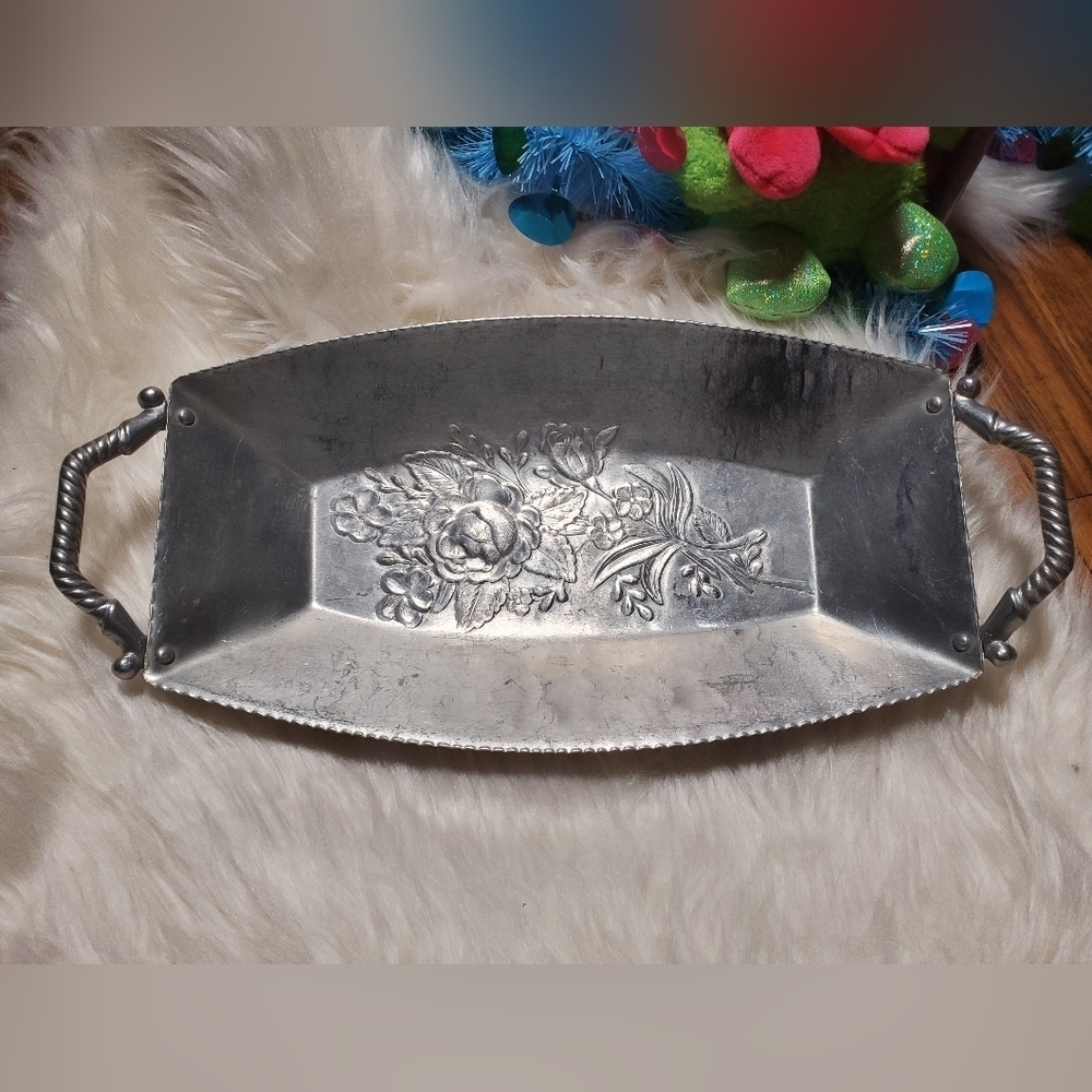 Hammered Aluminum Bread Tray With Flower Print